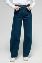 Load image into Gallery viewer, Slope Curve Jeans HJ039