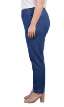 Load image into Gallery viewer, Women's Lightweight Pull-On Denim Jeans with Elastic Waist – Relaxed Fit Stretch Jeans for Casual Everyday Wear