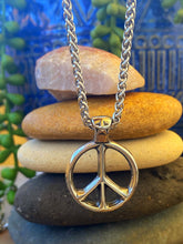 Load image into Gallery viewer, CLASSIC PEACE NECKLACE - DON GREAT