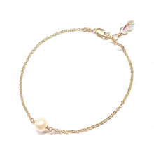 Load image into Gallery viewer, Single Round Pearl sparkle bracelet, Lindsay pearl and rhinestone crystal bracelet