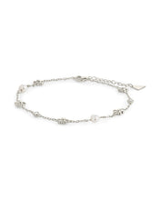 Load image into Gallery viewer, June Pearl & Flower Charm Anklet