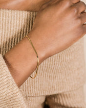 Load image into Gallery viewer, Sterling Silver Herringbone Chain Bracelet