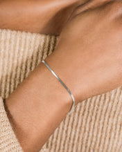 Load image into Gallery viewer, Sterling Silver Herringbone Chain Bracelet