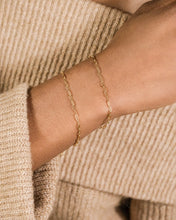 Load image into Gallery viewer, Sterling Silver Paperclip Chain Bracelet
