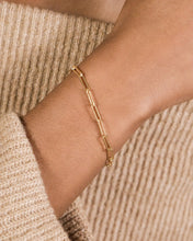 Load image into Gallery viewer, Sterling Silver Paperclip Chain Bracelet