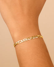 Load image into Gallery viewer, Dainty Sterling Silver Figarro Chain Bracelet