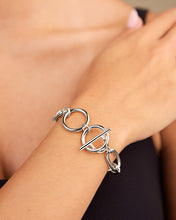 Load image into Gallery viewer, Linked Toggle Bracelet
