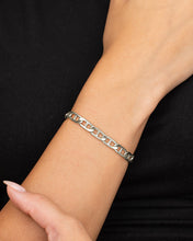 Load image into Gallery viewer, Chunky Anchor Chain Bracelet