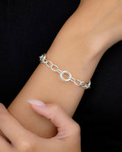 Load image into Gallery viewer, Carter Round Statement Link Bracelet