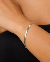 Load image into Gallery viewer, Sterling Silver Cami Chain Bracelet