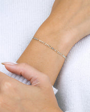 Load image into Gallery viewer, Sterling Silver Anne Dainty Figaro Chain Bracelet