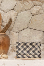 Load image into Gallery viewer, Plaid Rattan Clutch