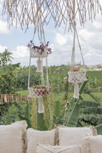 Load image into Gallery viewer, Macrame Hanging Wall Basket