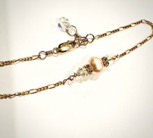 Load image into Gallery viewer, Single Round Pearl sparkle bracelet, Lindsay pearl and rhinestone crystal bracelet