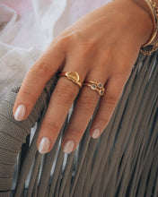 Load image into Gallery viewer, Sterling Silver Cora Heart Signet Ring