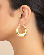 Load image into Gallery viewer, Quinn Tube Hoop Earrings