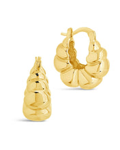 Load image into Gallery viewer, Petite Croissant Hoop Earrings
