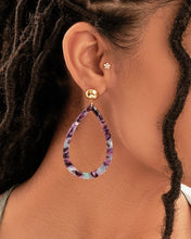 Load image into Gallery viewer, Teardrop Resin Stud Earrings