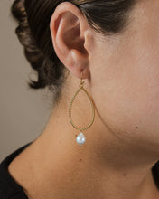 Load image into Gallery viewer, Elyse Pearl & Oval Drop Dangle Earrings