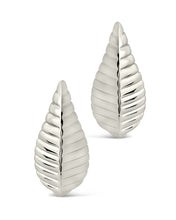 Load image into Gallery viewer, Vale Textured Stud Earrings