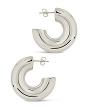 Load image into Gallery viewer, Wynonna Polished Tube Hoop Earrings