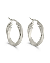 Load image into Gallery viewer, Triple Circle Lilibet Hoops