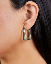 Load image into Gallery viewer, Belinda Textured Square Earrings