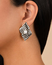 Load image into Gallery viewer, Fantaise Pearl Statement Stud Earrings