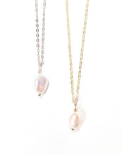 Load image into Gallery viewer, Single Pearl Drop necklace