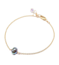 Load image into Gallery viewer, Single Round Pearl sparkle bracelet, Lindsay pearl and rhinestone crystal bracelet