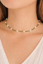 Load image into Gallery viewer, Flora Beaded Necklace