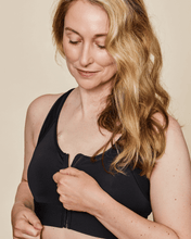 Load image into Gallery viewer, Hero Front‑Closure Sports Bra - Black - DON GREAT