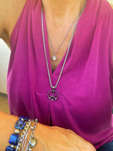 Load image into Gallery viewer, CLASSIC PEACE NECKLACE - DON GREAT