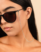 Load image into Gallery viewer, Delicate Beaded Sunglass Chain