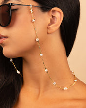 Load image into Gallery viewer, Stationed Pearl Twist Sunglass Chain