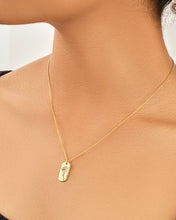 Load image into Gallery viewer, Birth Flower Pendant