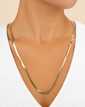 Load image into Gallery viewer, Herringbone Chain Necklace