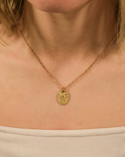 Load image into Gallery viewer, Engraved Garden Pendant