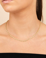 Load image into Gallery viewer, Parker Textured Chain Necklace