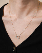 Load image into Gallery viewer, Sterling Silver CZ Interlocking Circle Pendant