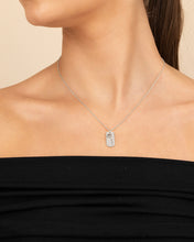 Load image into Gallery viewer, Birth Flower Pendant