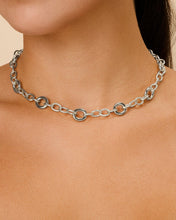 Load image into Gallery viewer, Carter Round Statement Link Necklace