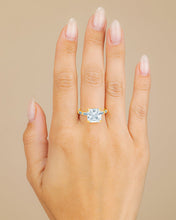 Load image into Gallery viewer, Sterling Silver Princess Baguette Ring