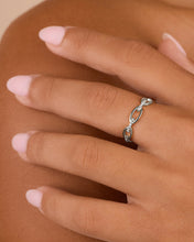 Load image into Gallery viewer, Sterling Silver Open Chain Link Ring