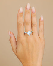 Load image into Gallery viewer, Sterling Silver Marquise & Trillion Ring