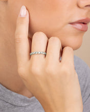 Load image into Gallery viewer, Sterling Silver Nixie Twist Band Ring