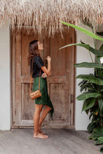 Load image into Gallery viewer, Ulan Rattan Purse
