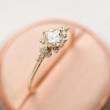 Load image into Gallery viewer, Crystal Decorated Wedding Ring