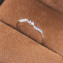 Load image into Gallery viewer, Crystal Decorated Wedding Ring