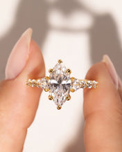 Load image into Gallery viewer, Sterling Silver Marquise & Trillion Ring